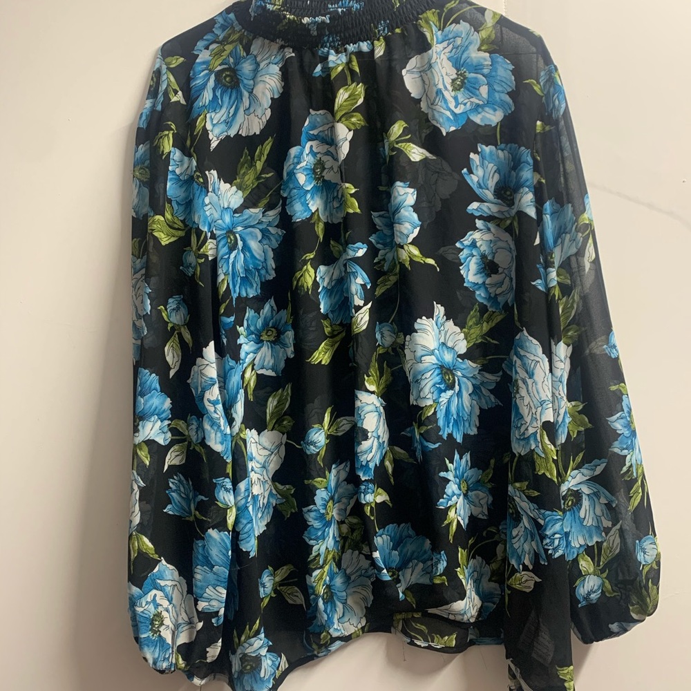 Mesh floral top